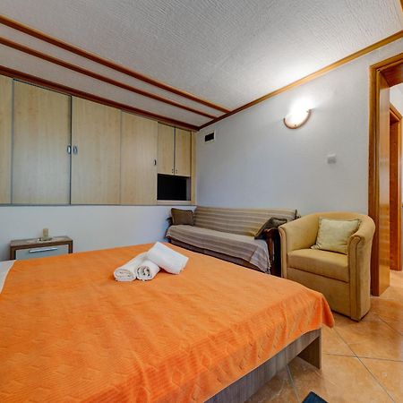 Olive Garden Apartments Sveti Stefan Pokoj fotografie
